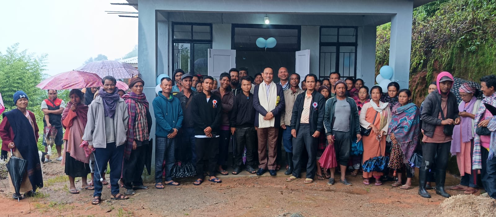 Ka Dorbar Hall ba thymmai ka long ka jingkyrkhu ïa ka shnong Mawthawiang Nongtraw: Bah Renikton Lyngdoh Tongkhar